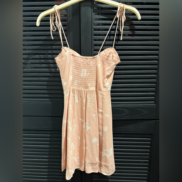 Aritzia Wilfred Fable Floral Dress in Coral Blush - Picture 6 of 13